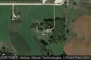 1247 Peterson Hollow Dr, Waukon, IA 52172