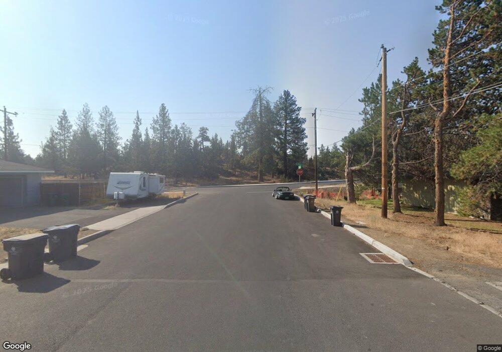 541 SE Wildcat Dr, Bend, OR 97702 - photo 1