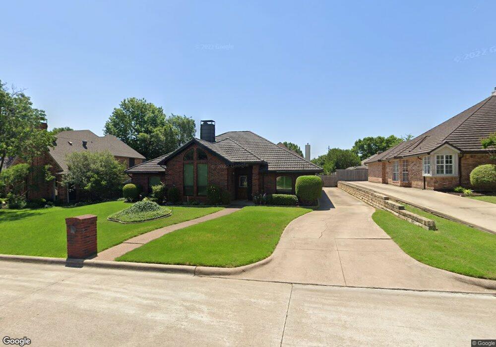 705 Paul Dr, Hurst, TX 76054 - photo 1