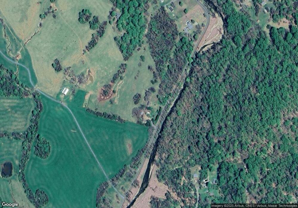 4483 Middle River Rd, Stanardsville, VA 22973 - photo 1