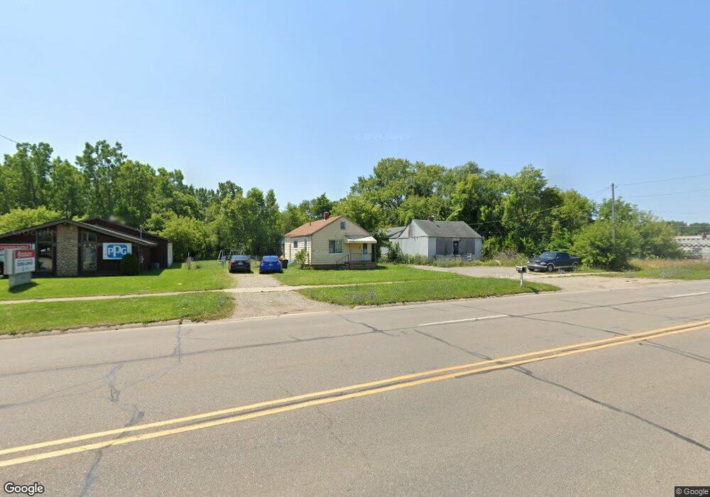 3620 Richfield Rd, Flint, MI 48506 - photo 1