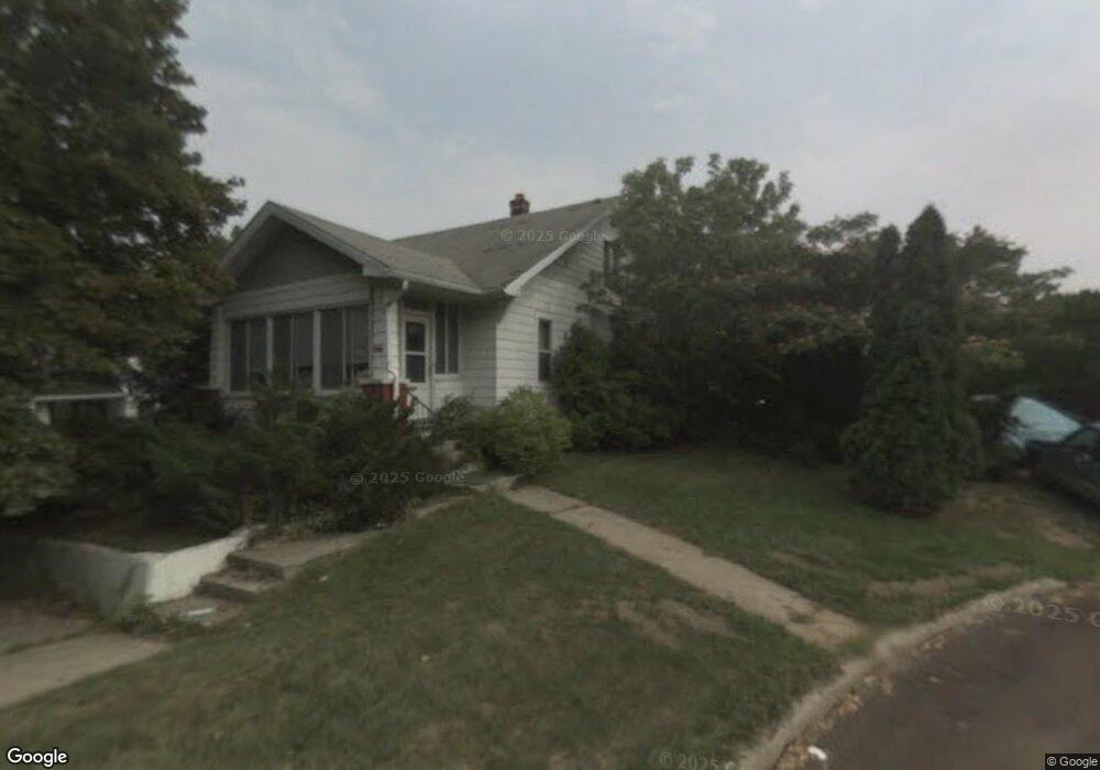 818 Kennelworth Ave, Flint, MI 48503 - photo 1