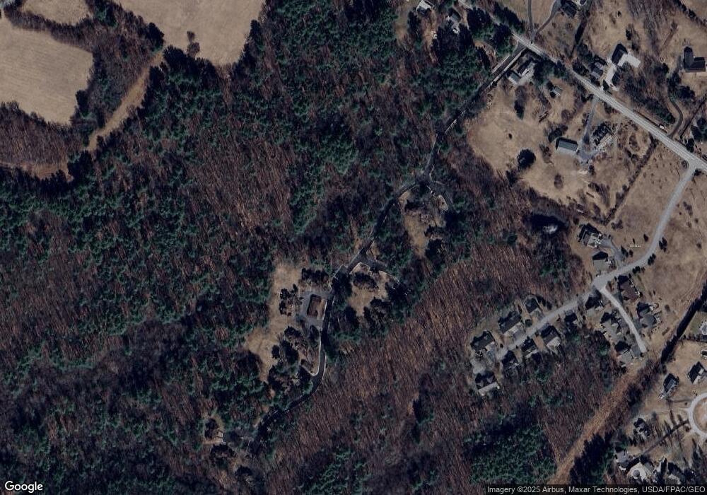 14 Kirriemuir Rd, Stratham, NH 03885 - photo 1