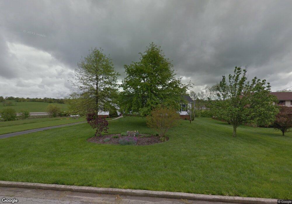 922 Meadow Ln, Harrodsburg, KY 40330 - photo 1