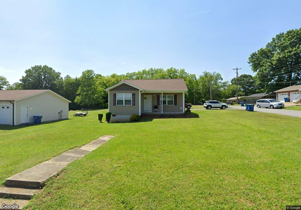 510 23rd St SW, Hickory, NC 28602 - photo 1