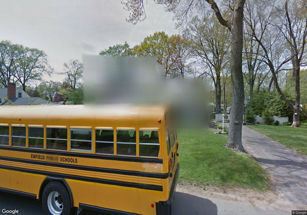 24 Quaker Ln, Enfield, CT 06082 - photo 1