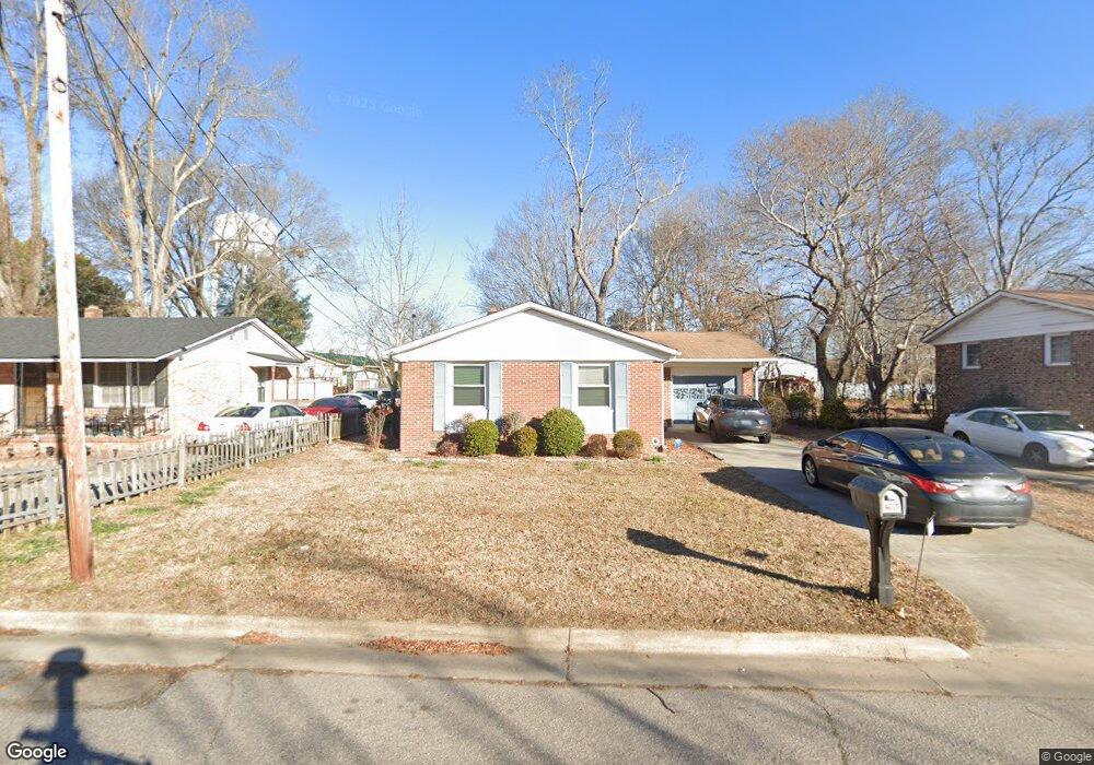 302 Prospect Ave, Oxford, NC 27565 - photo 1