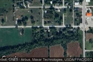 209 N 1st St W, Delta, IA 52550