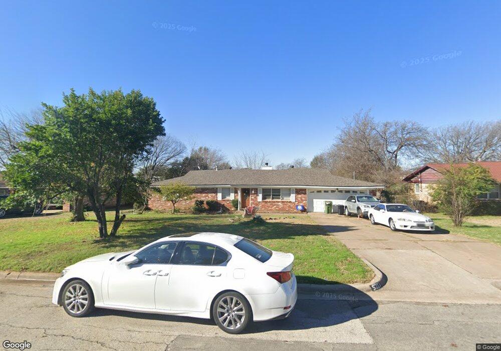 5313 Tiffin Dr, North Richland Hills, TX 76180 - photo 1