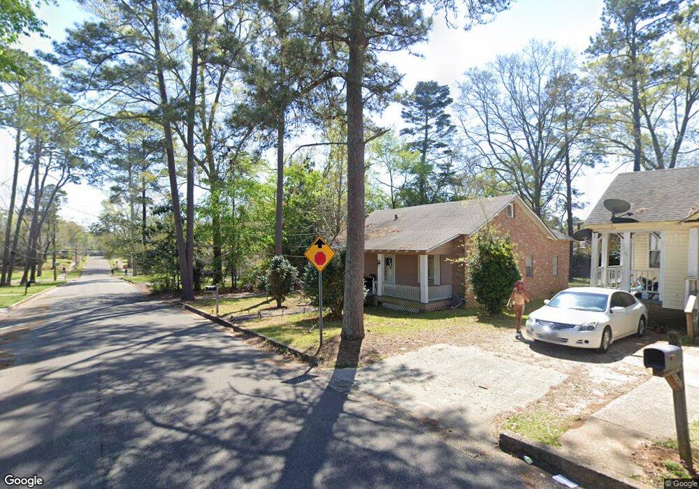 907 New York Ave, McComb, MS 39648 - photo 1