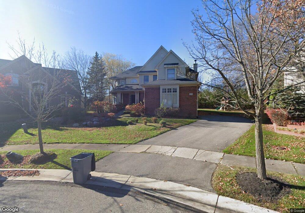 6906 Chase Ct, West Bloomfield, MI 48322 - photo 1