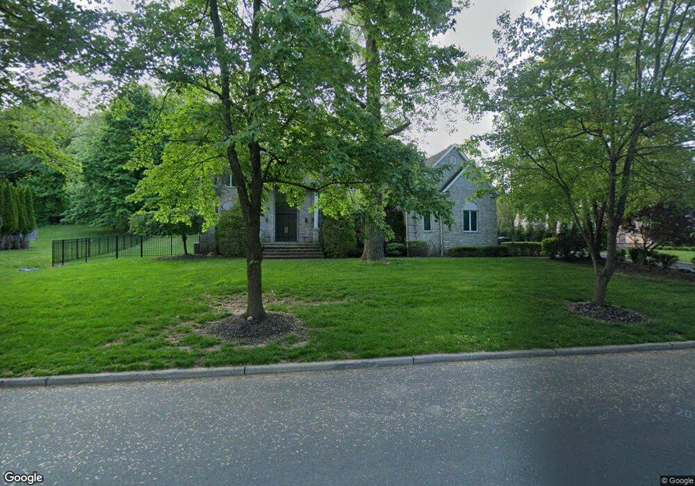 10 Grosser Ln, Monsey, NY 10952 - photo 1