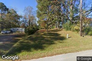 25 E 8th Ave, Bay Springs, MS 39422