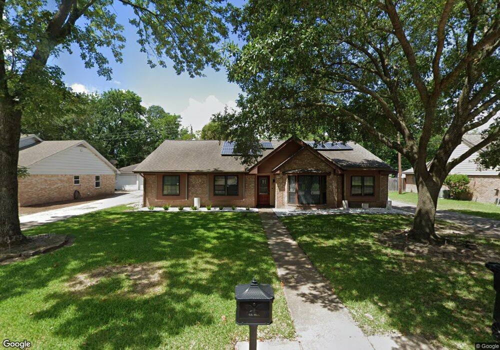 7207 Bayou Forest Dr, Houston, TX 77088 - photo 1