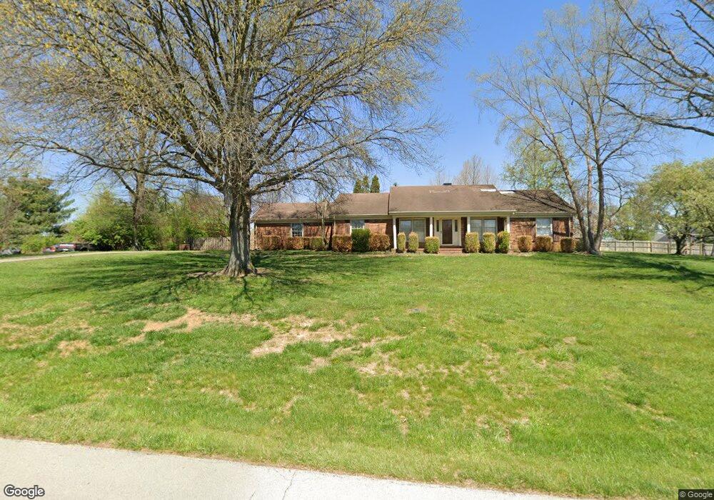 2204 Autumnview Ln, Frankfort, KY 40601 - photo 1