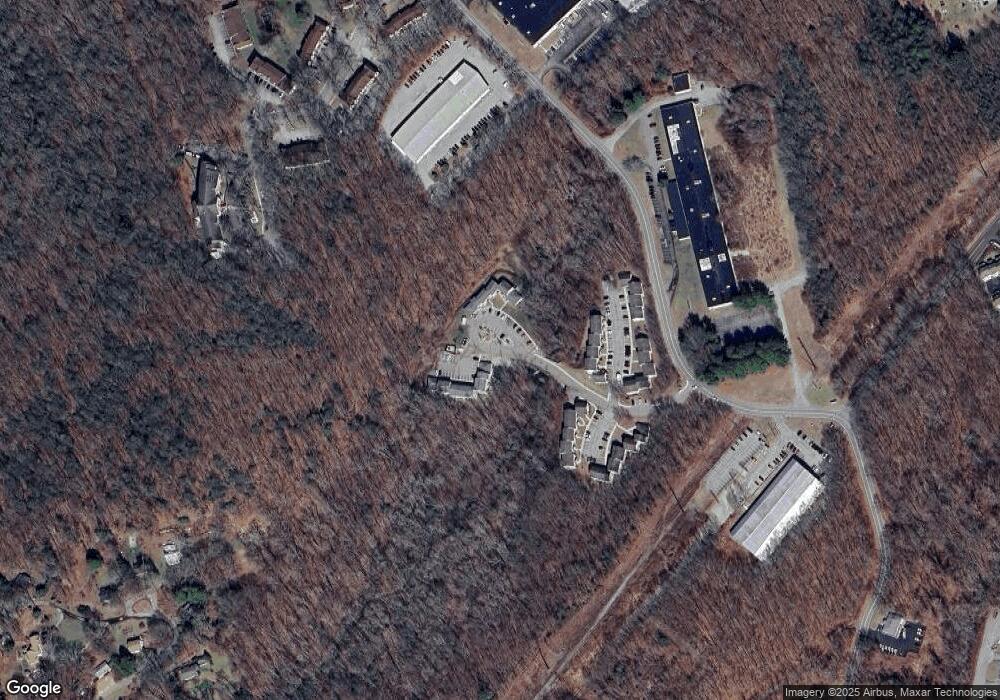 8 Woods Dr, Norwich, CT 06360 - photo 1