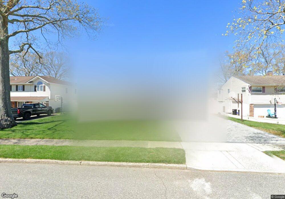 15 Chatham Rd, ComMacK, NY 11725 - photo 1