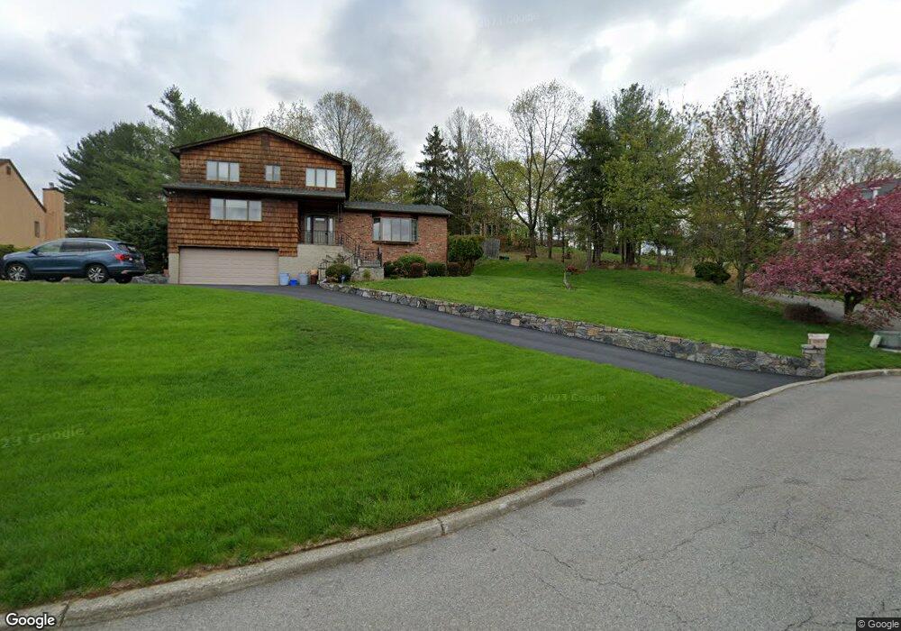 11 Mancuso Dr, Ossining, NY 10562 - photo 1