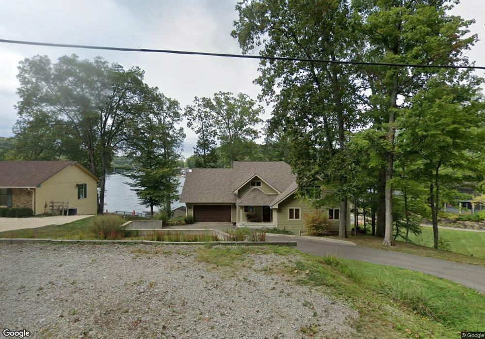 5331 S Poplar Dr, Columbus, IN 47201 - photo 1