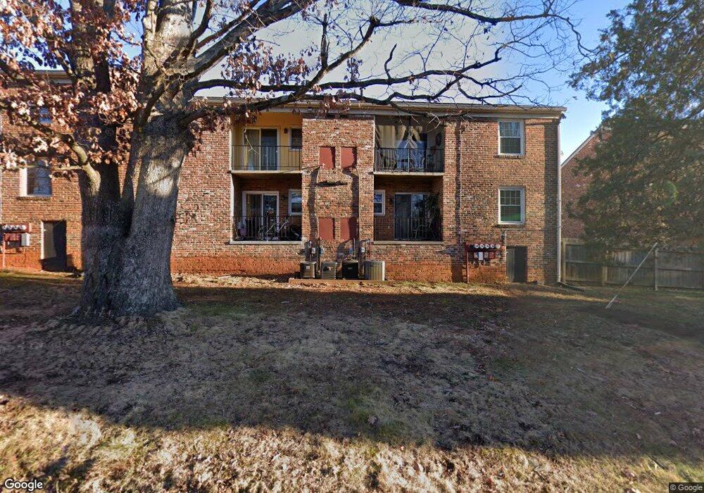 137 Hessian Hills Cir unit 3, Charlottesville, VA 22901 - photo 1