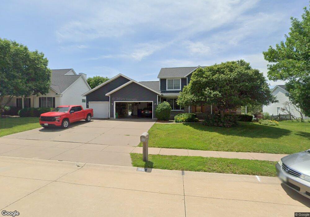 1951 E 47th Ct, Davenport, IA 52807 - photo 1