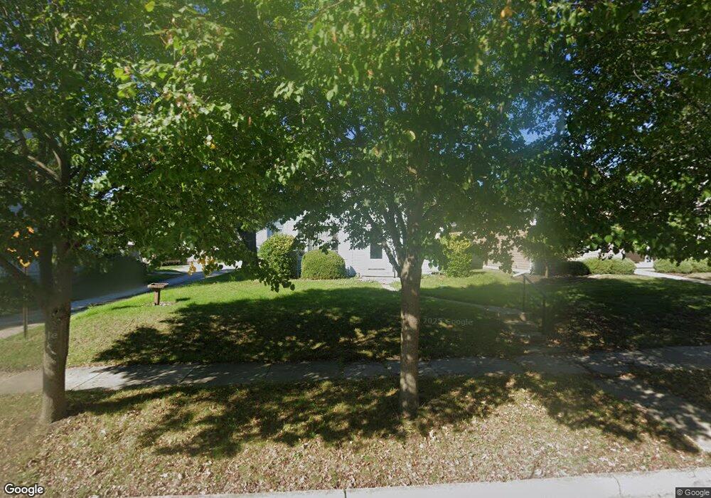 206 W Silver St, Wapakoneta, OH 45895 - photo 1