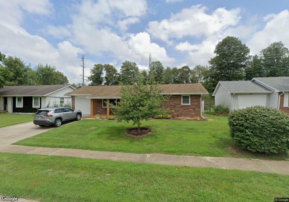 2065 Dawnshire Dr, Columbus, IN 47203 - photo 1