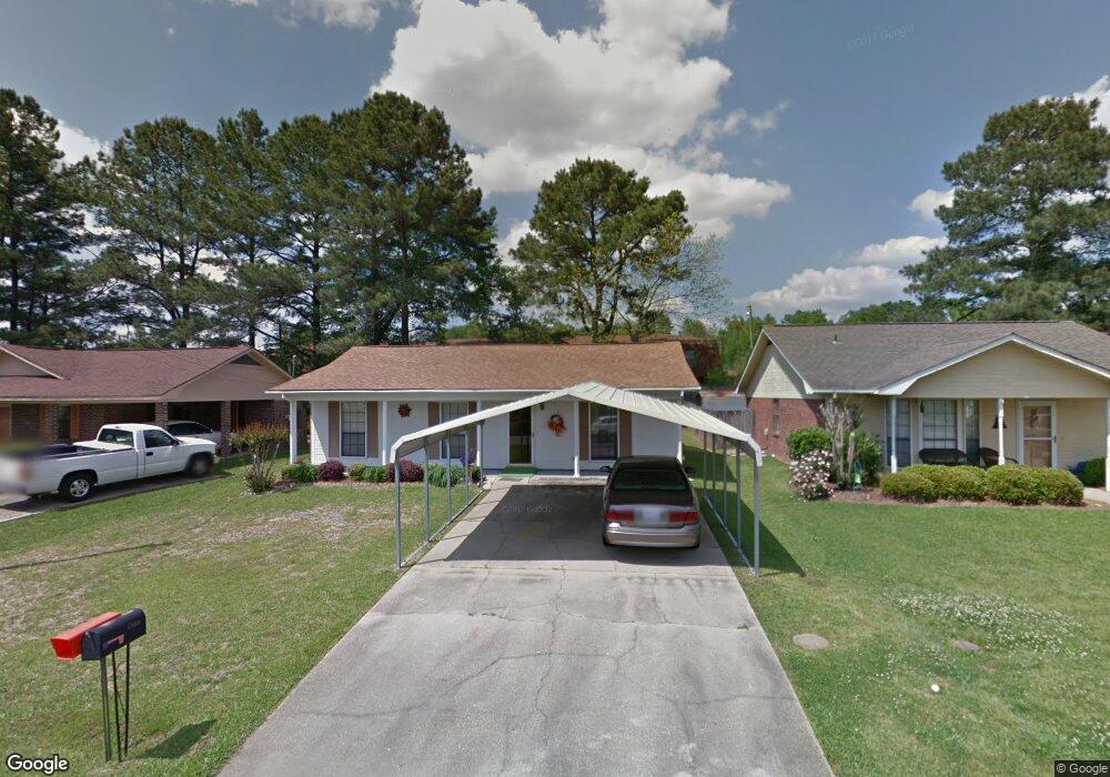 1419 Willus Dr, Laurel, MS 39440 - photo 1