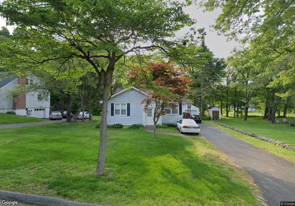 8 Round Hill Rd, Trumbull, CT 06611 - photo 1