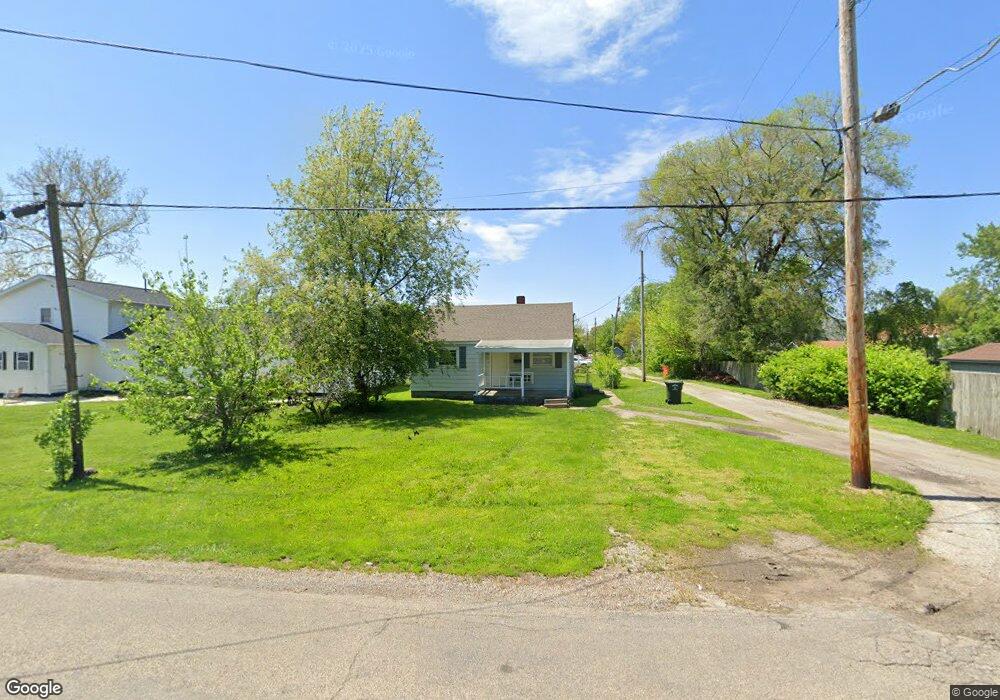 713 S 25th St, Mattoon, IL 61938 - photo 1