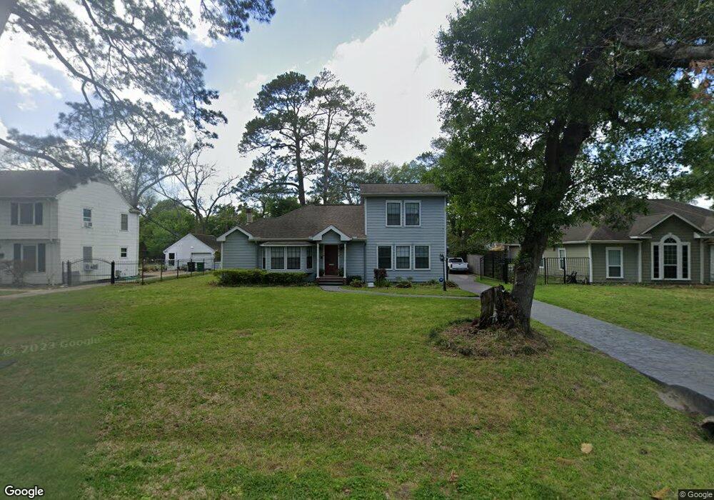 3113 Lawrence St, Houston, TX 77018 - photo 1