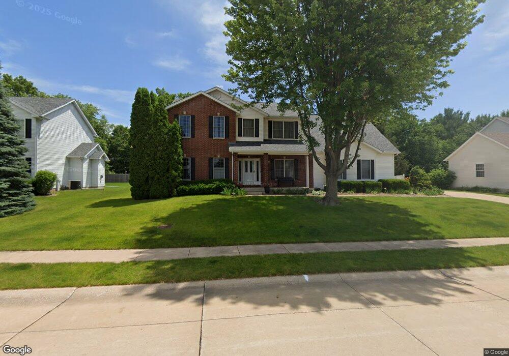 4715 Spring St, Davenport, IA 52807 - photo 1