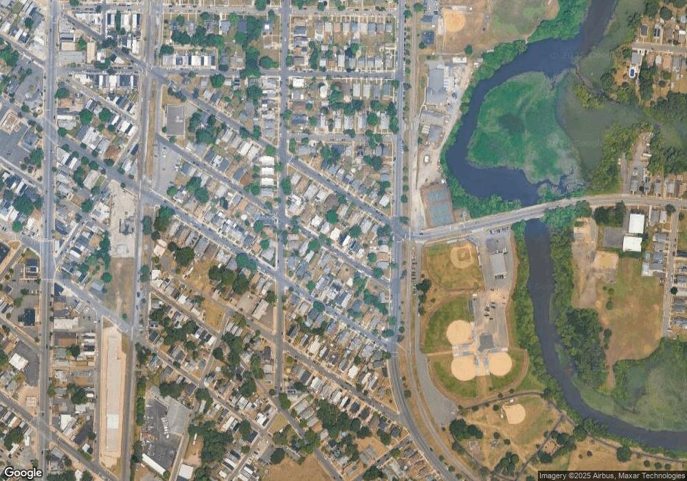 927 Bergen St, Gloucester City, NJ 08030 - photo 1