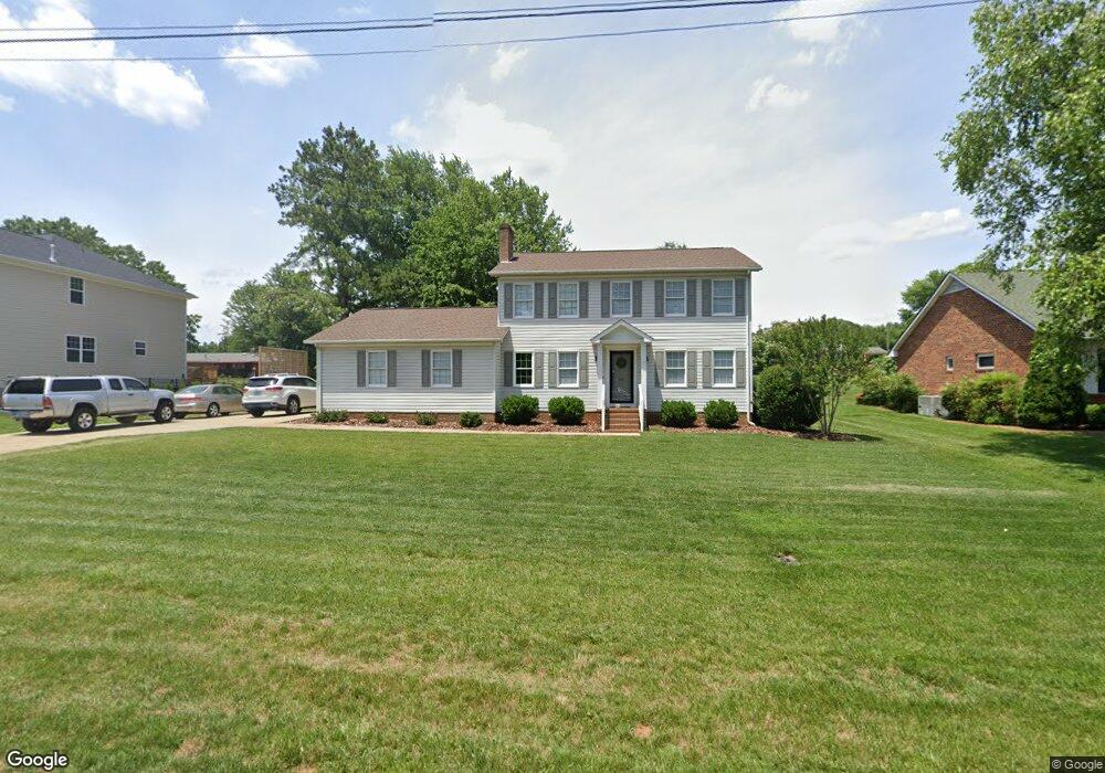 325 Macon Dr, Statesville, NC 28625 - photo 1