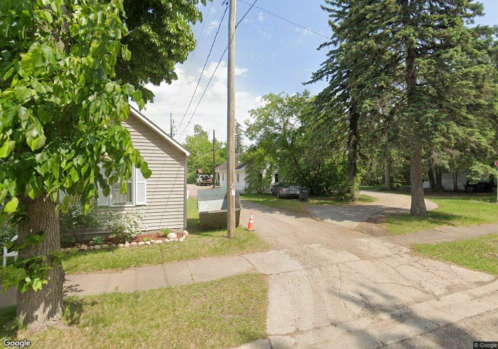 118 W Rice Ave, Tomahawk, WI 54487 - photo 1