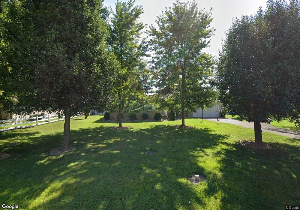 108 S Shaw St, Harrisburg, IL 62946 - photo 1