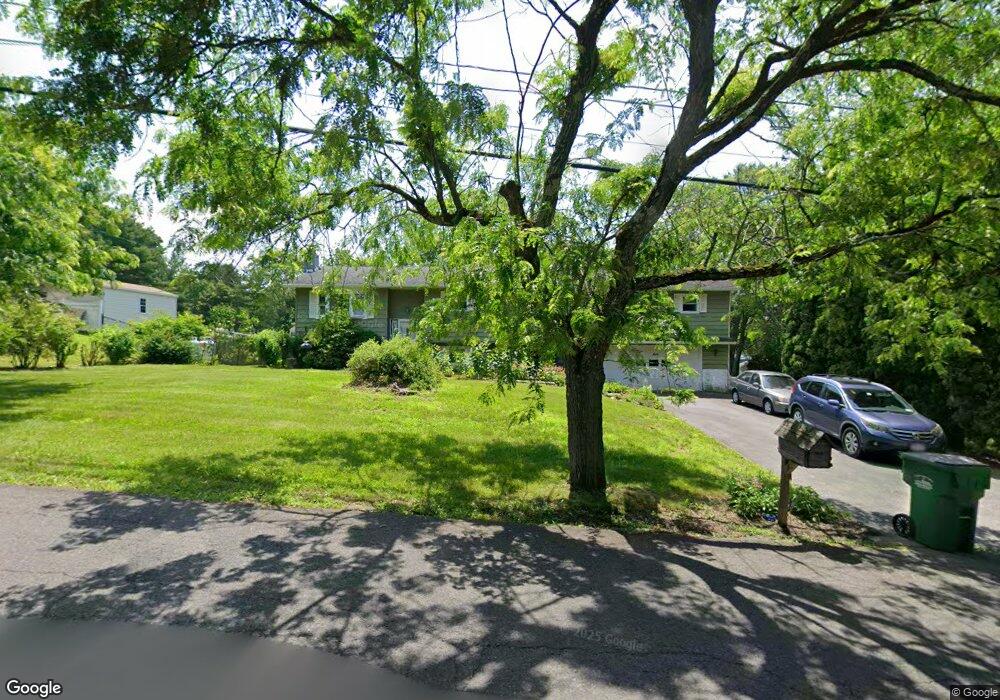 24 Windmill Rd, Poughkeepsie, NY 12601 - photo 1