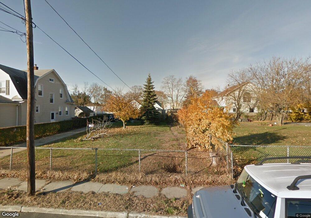 208 Bedell St unit 1, Freeport, NY 11520 - photo 1