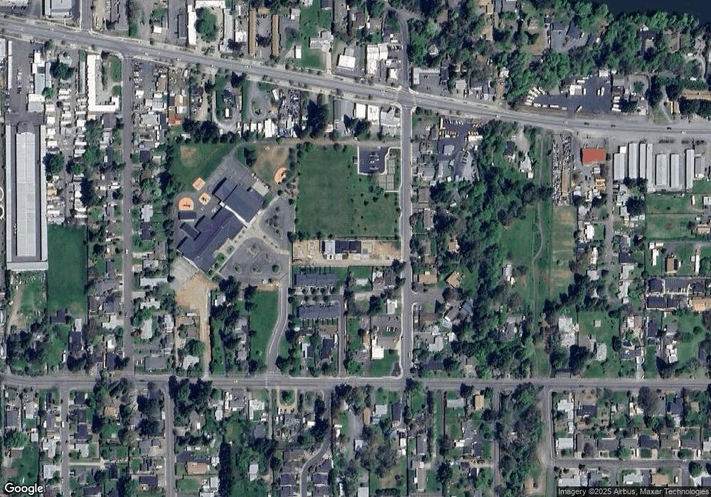 1417 SE Paytons Way, Grants Pass, OR 97527 - photo 1