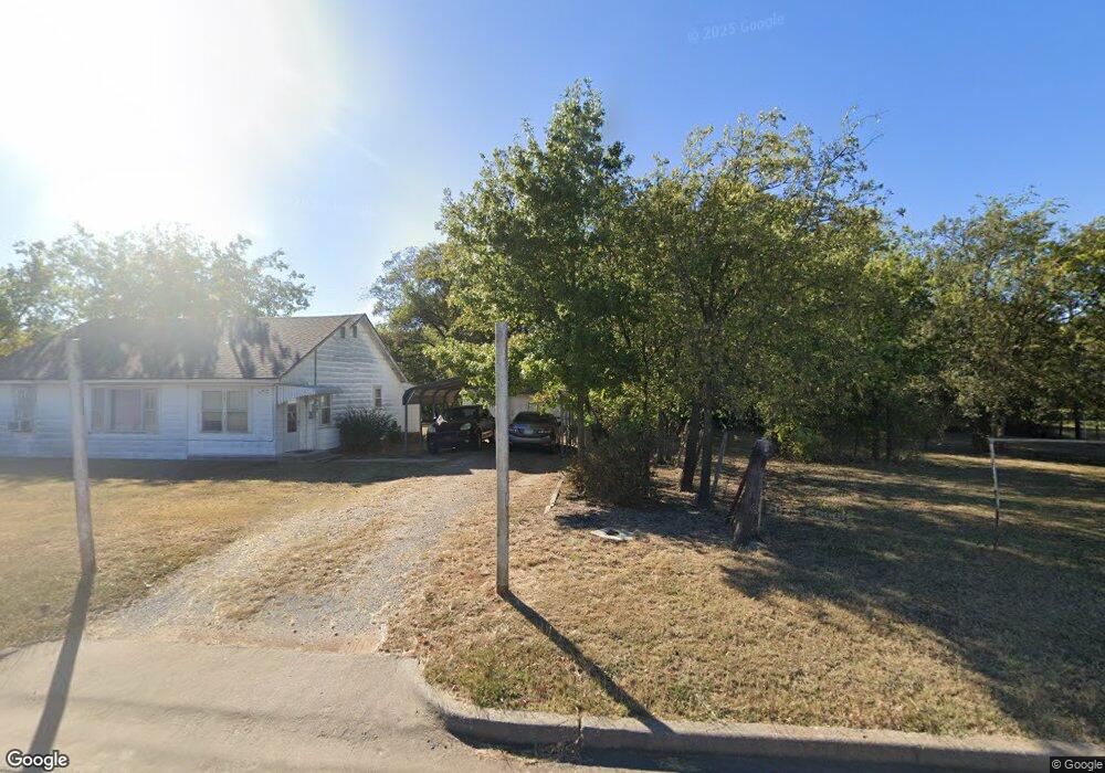 2302 N Leo Ave, Shawnee, OK 74804 - photo 1