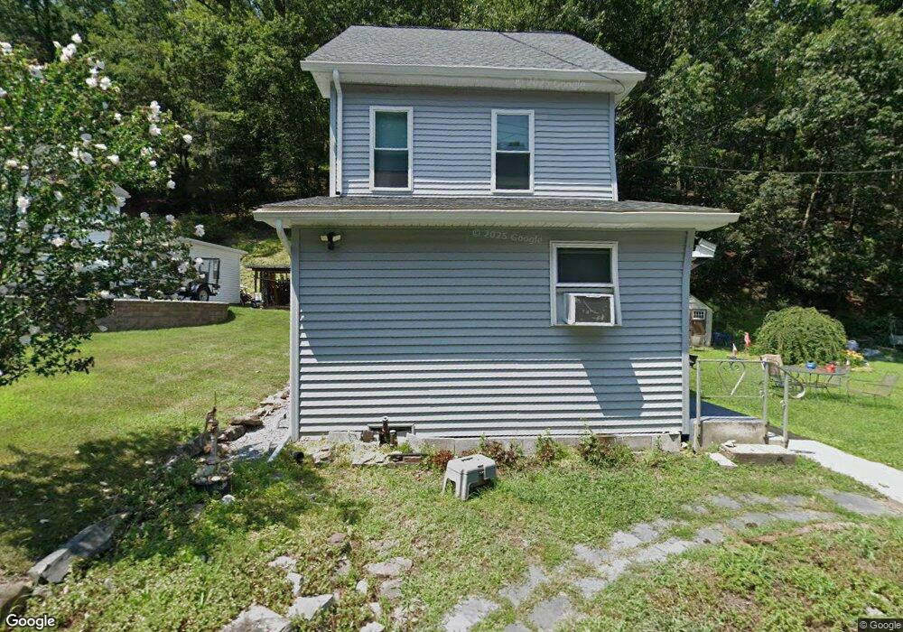 266 Center St, Lehighton, PA 18235 - photo 1
