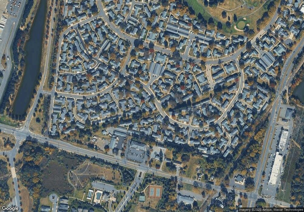 435-0 Newport Way unit O, Monroe, NJ 08831 - photo 1