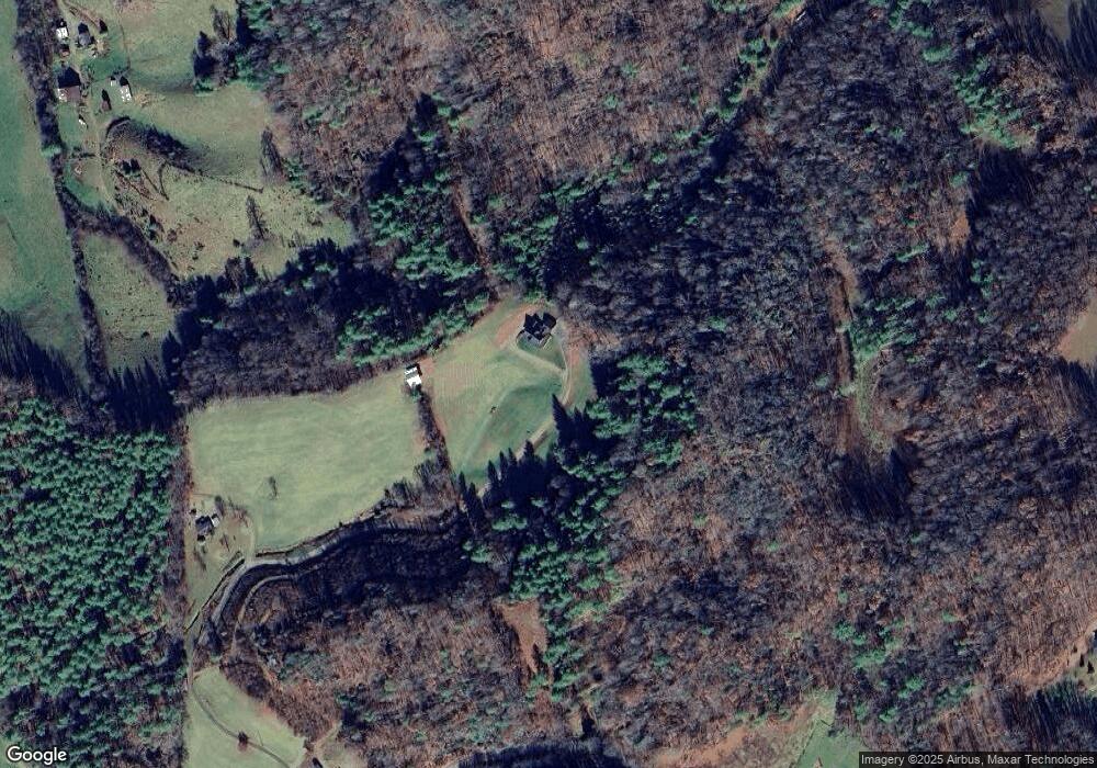 212 Daddy Bobs Dr, Burnsville, NC 28714 - photo 1