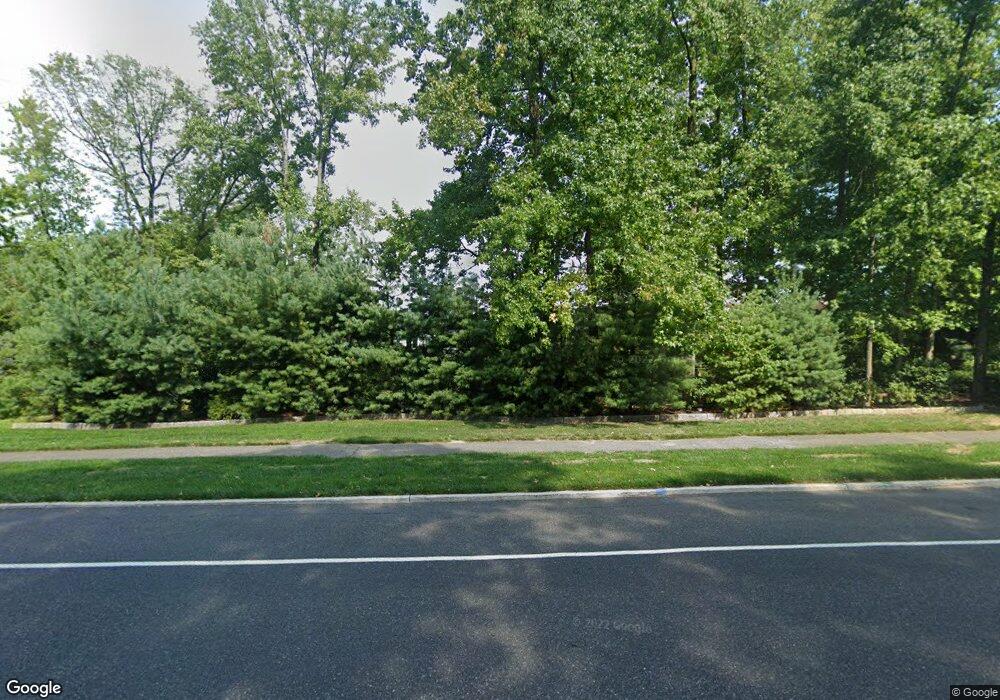 1017 Riverton Rd, Moorestown, NJ 08057 - photo 1