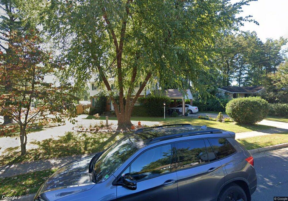 8521 Pepperdine Dr, Vienna, VA 22180 - photo 1