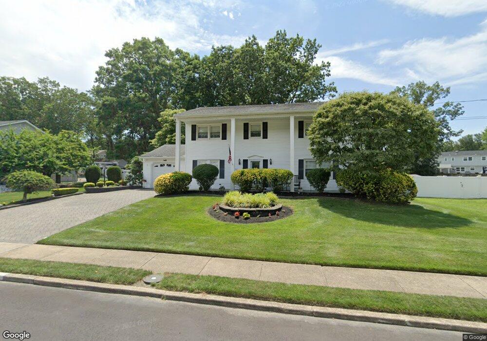 9 Meadowbrook Dr, Howell, NJ 07731 - photo 1