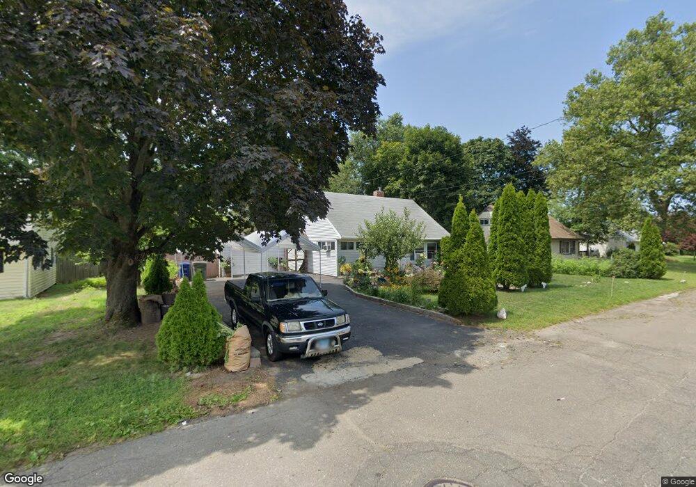 278 Seaver Cir, Bridgeport, CT 06606 - photo 1