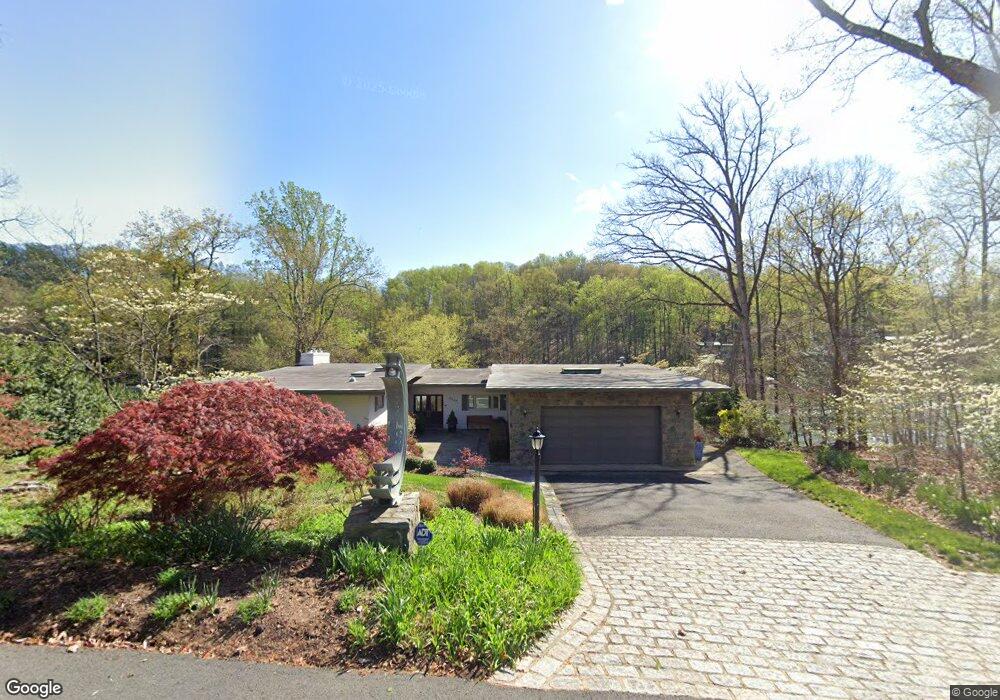 3547 Half Moon Cir, Falls Church, VA 22044 - photo 1