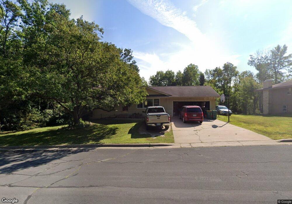 520 SW 5th Ave, Grand Rapids, MN 55744 - photo 1