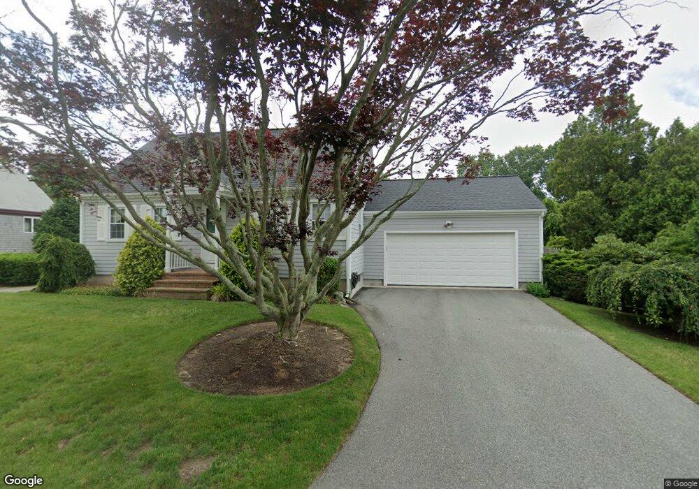 100 Beachmount Ave, Bristol, RI 02809 - photo 1